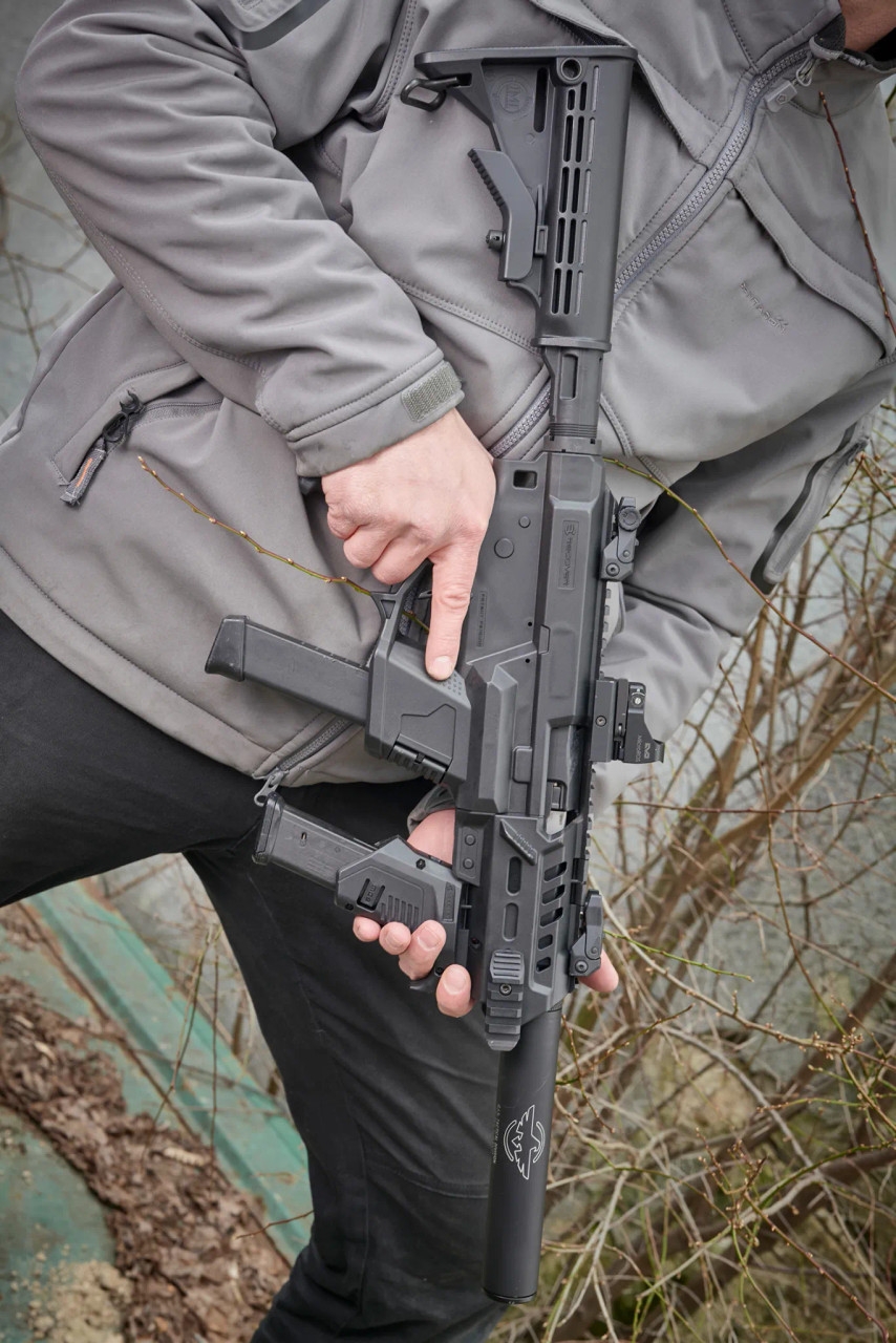 Roni%20Taktiksel%20P-IX%20Modüler%20AR%20Platformu%20Glock
