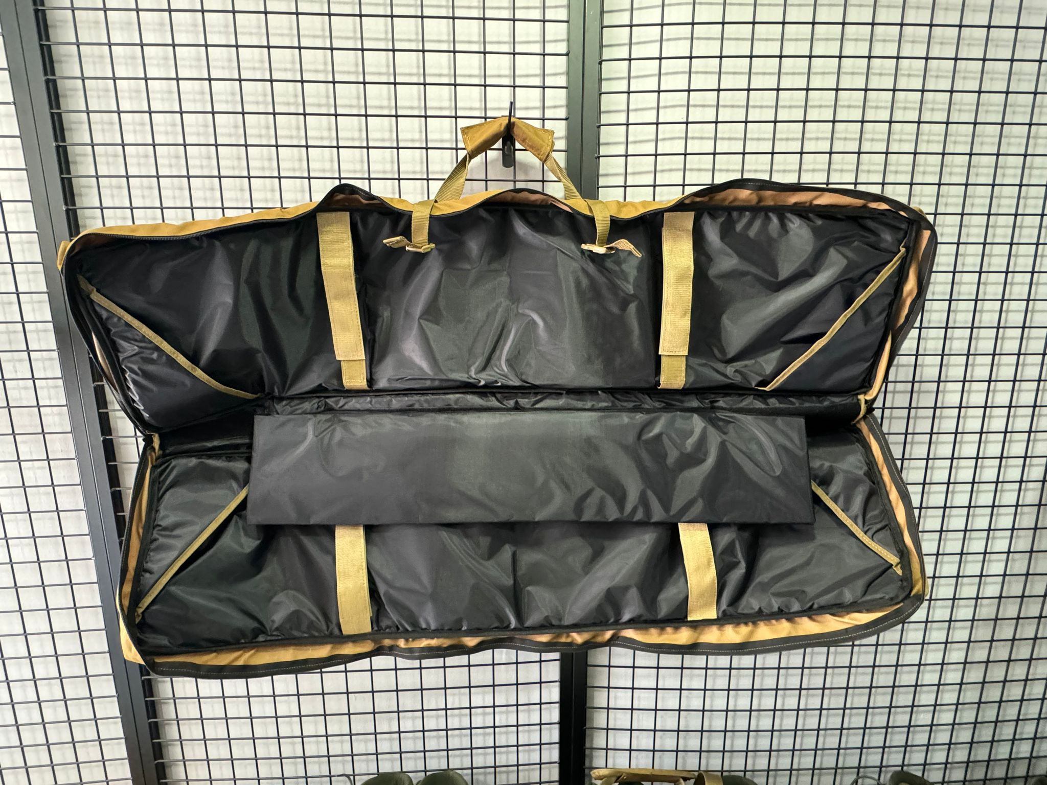 Prizma%20Outdoor%20Taktik%20Tüfek%20Çantası%20120*35%20YİVLİ%20HAVALI%20İÇİN