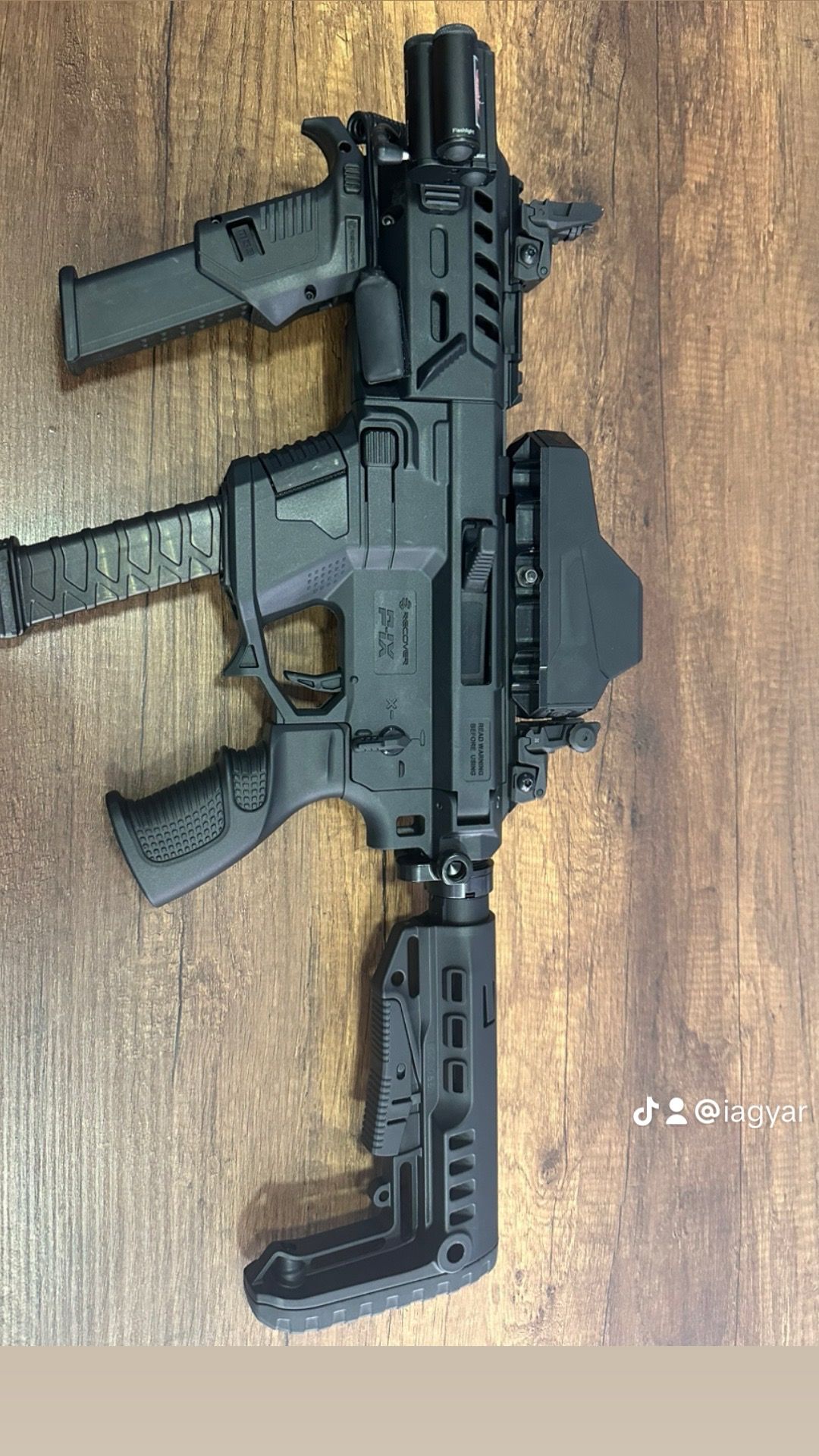 Roni%20Taktiksel%20P-IX%20Modüler%20AR%20Platformu%20Glock